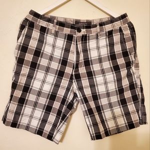 Kenneth Cole Reaction black & white plaid shorts